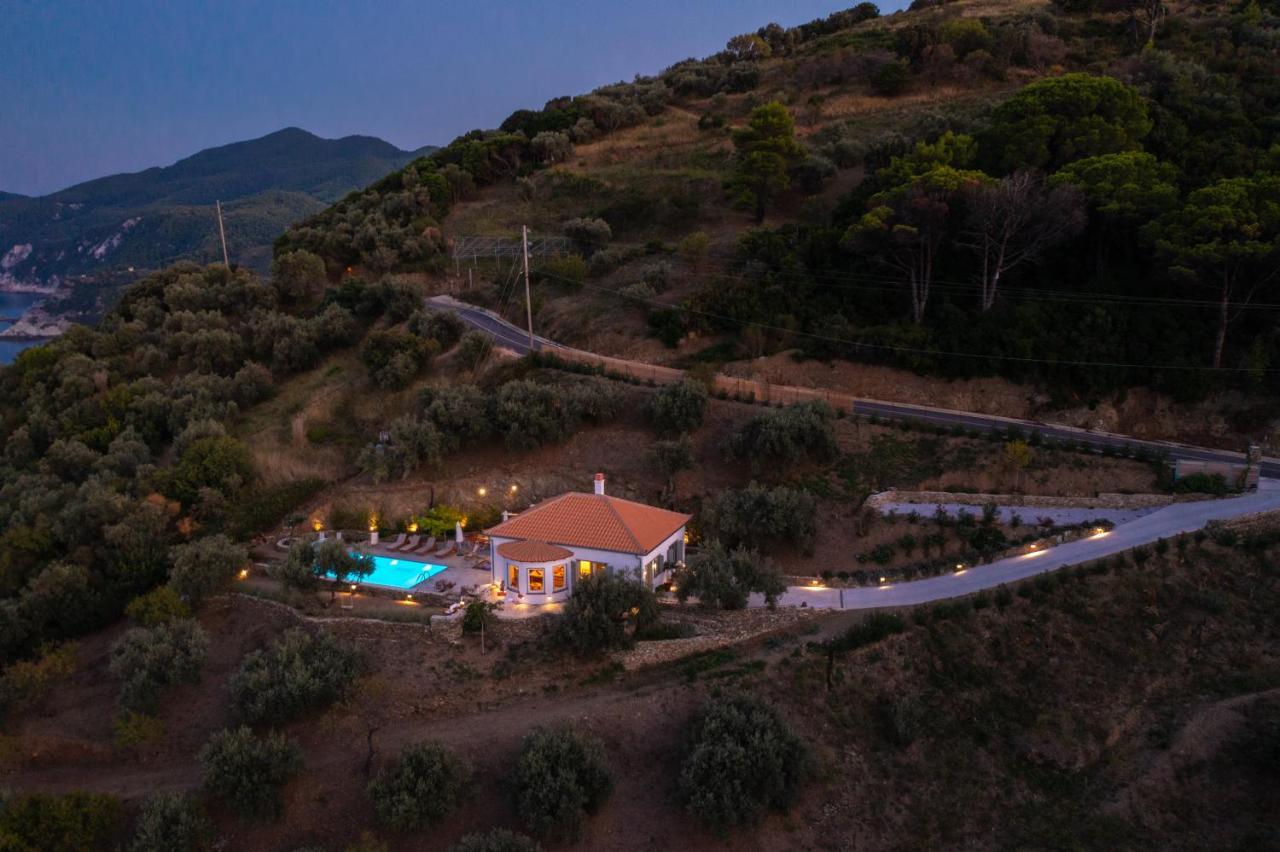 Avgi Villa Glossa Esterno foto