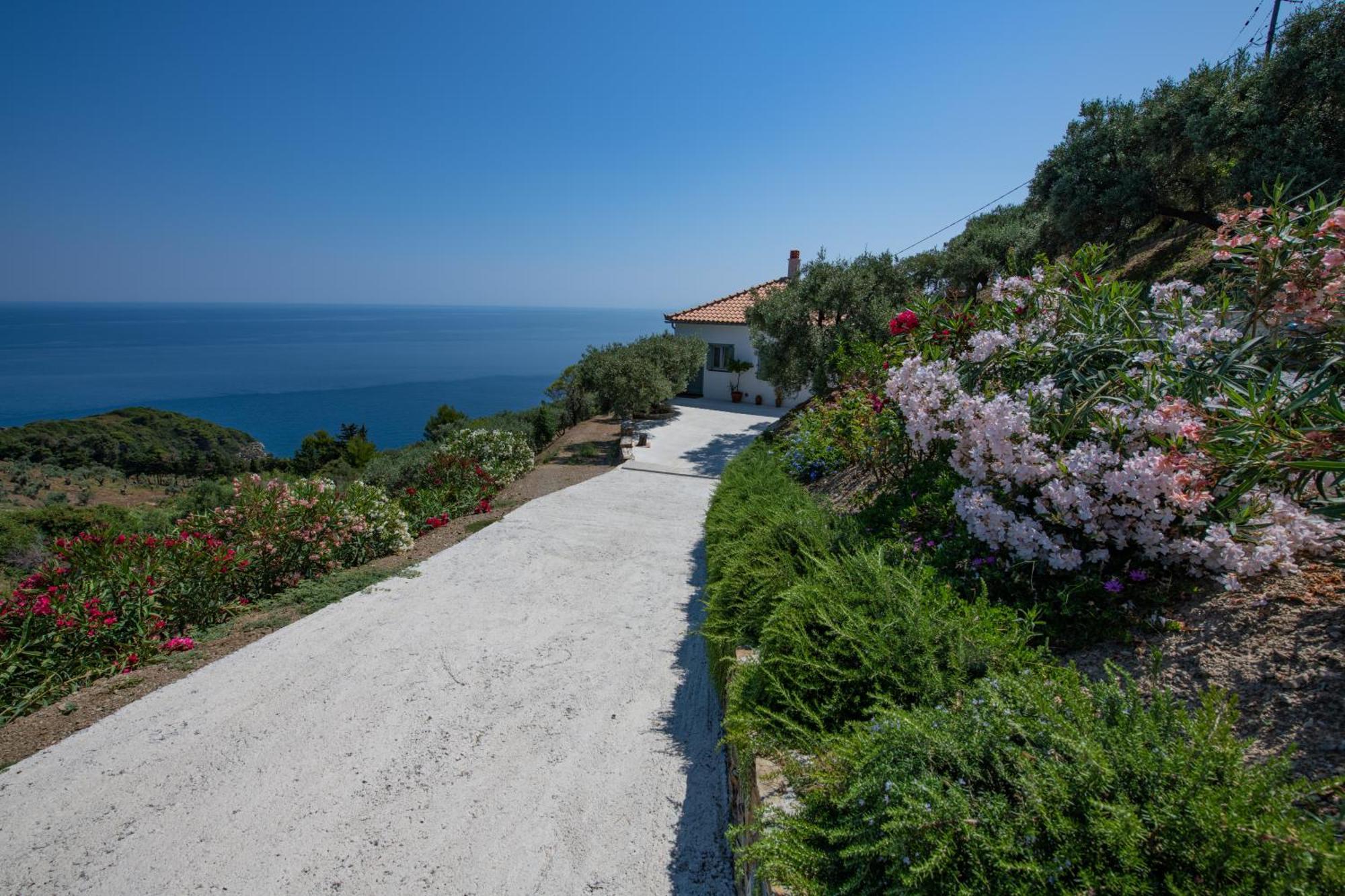 Avgi Villa Glossa Esterno foto